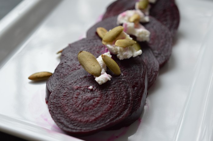 Beet salad with goat cheese