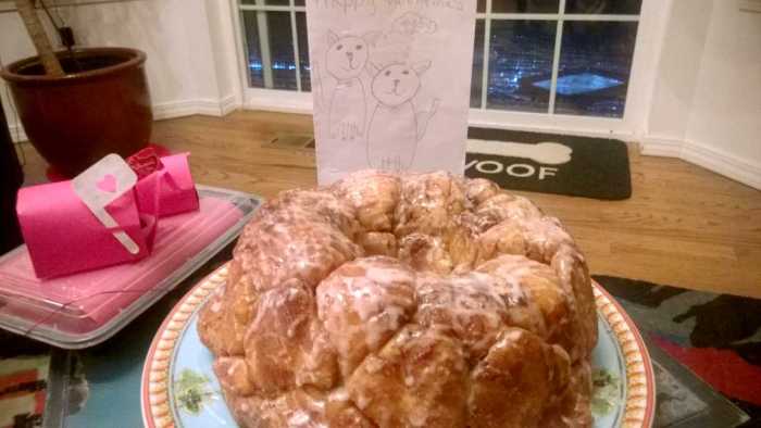 monkey bread with gifts